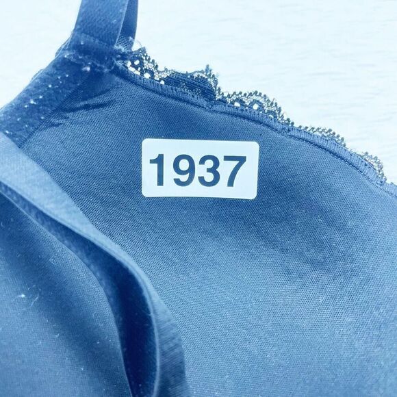 BUY 1 GET 1 FREE H&M 36c black lace longline bra - Picture 9 of 9